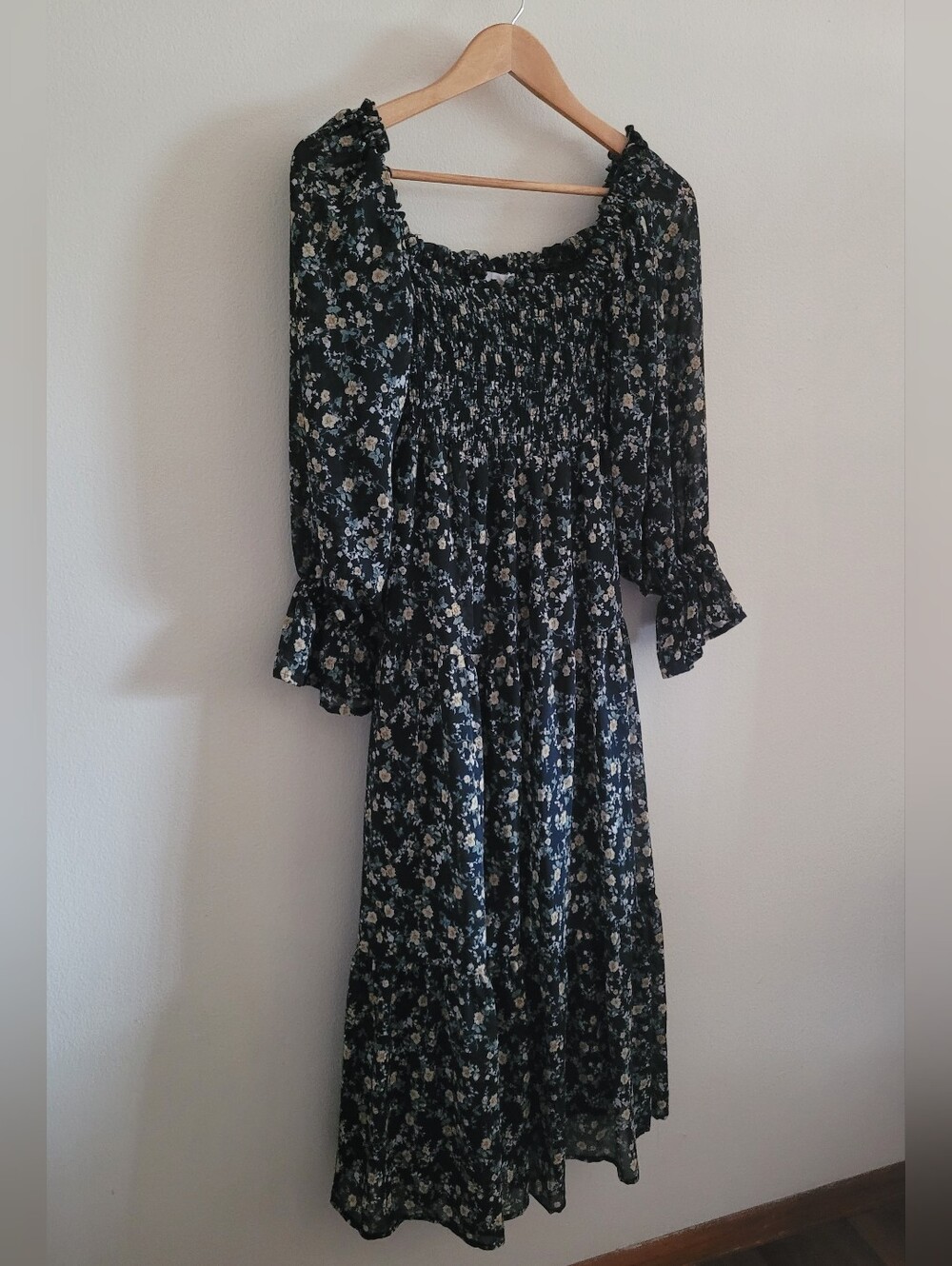 &merci Smocked Pocketed Peasant Style Fall Floral Dress